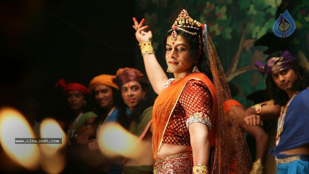 Kaaviya Thalaivan Tamil Movie Stills n PM - 84 / 128 photos