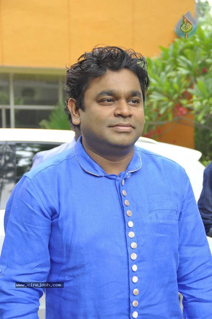 Kaaviya Thalaivan Tamil Movie Stills n PM - 94 / 128 photos