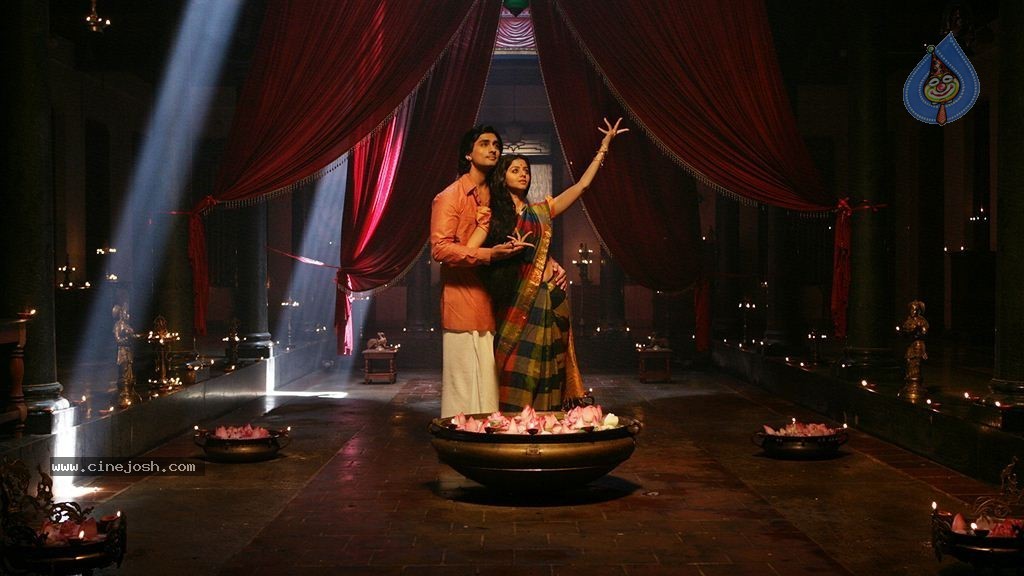 Kaaviya Thalaivan Tamil Movie Stills n PM - 126 / 128 photos