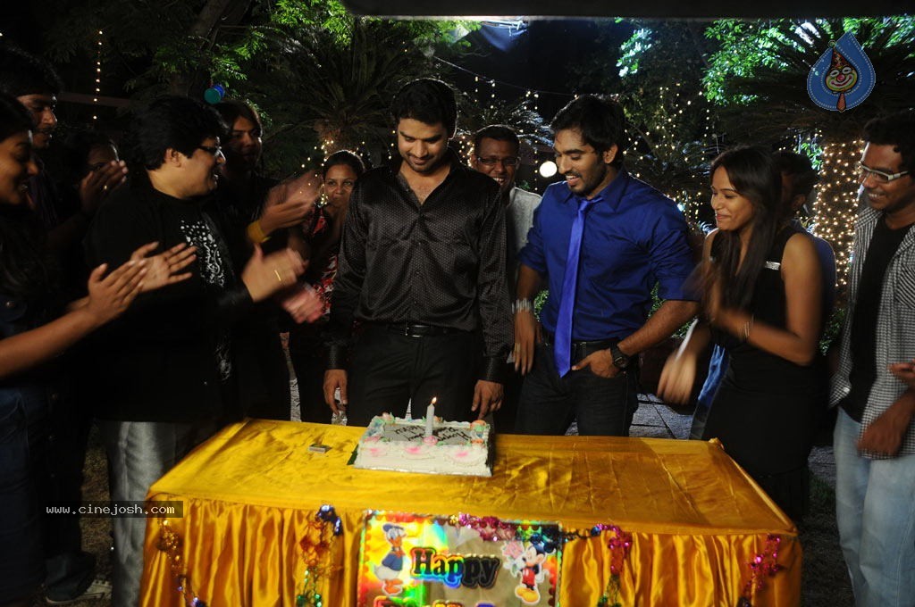 Kabadam Tamil Movie Stills - 20 / 71 photos