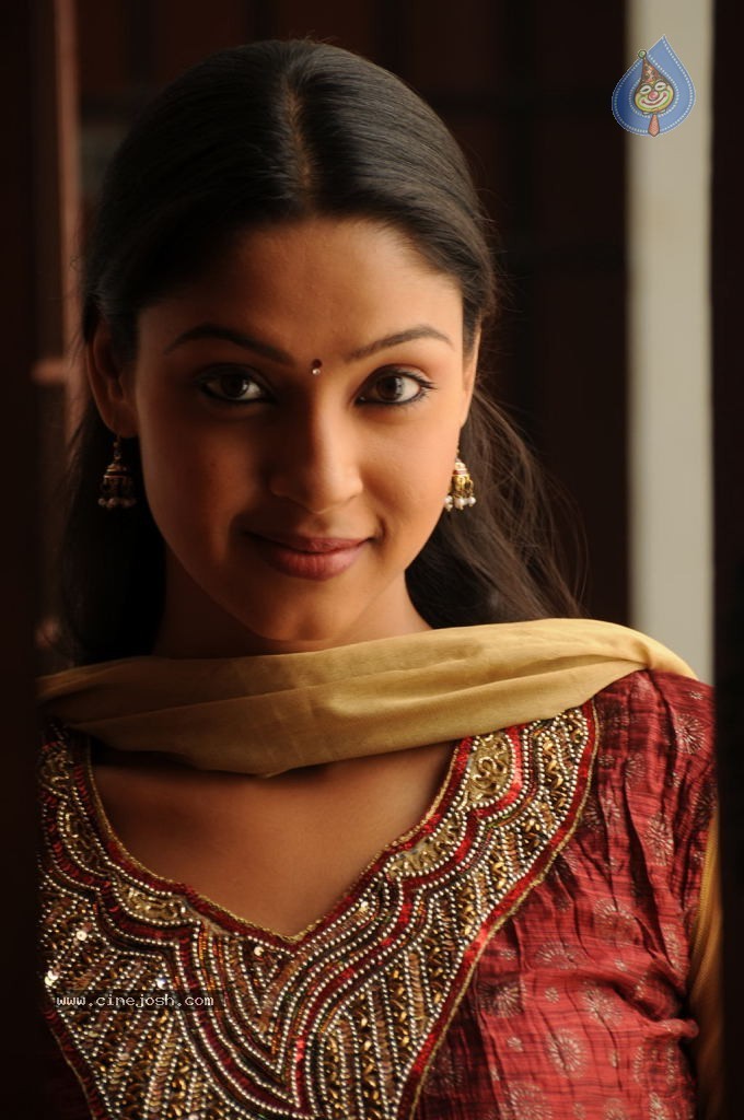 Kabadam Tamil Movie Stills - 21 / 71 photos