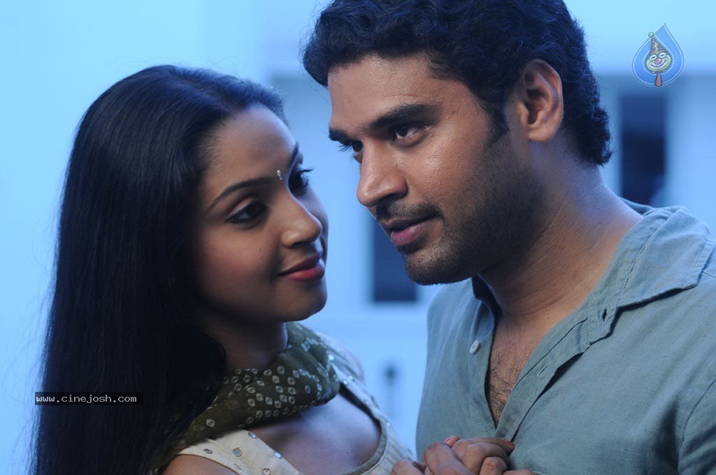 Kabadam Tamil Movie Stills - 23 / 71 photos