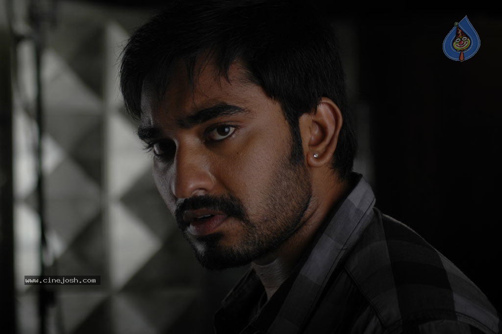 Kabadam Tamil Movie Stills - 30 / 71 photos
