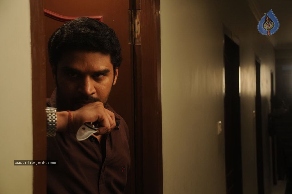 Kabadam Tamil Movie Stills - 51 / 71 photos