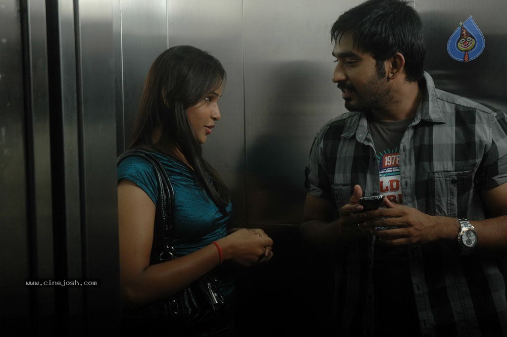 Kabadam Tamil Movie Stills - 54 / 71 photos