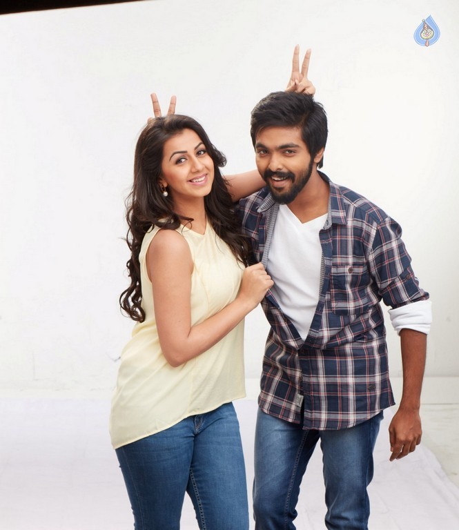 Kadavul Irukaan Kumaru Tamil Film Photos - 1 / 11 photos