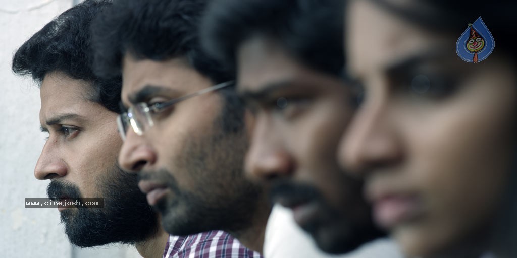 Kadhai Thiraikadhai Vasanam Iyakkam Tamil Movie Stills - 22 / 116 photos