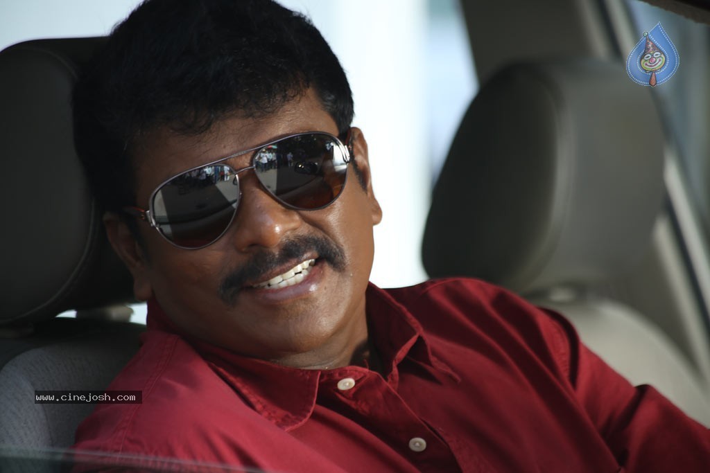 Kadhai Thiraikadhai Vasanam Iyakkam Tamil Movie Stills - 95 / 116 photos