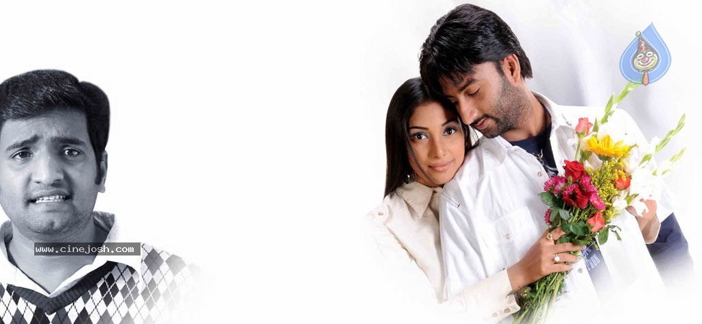 Kadhal Pisase Tamil Movie Hot Stills - 30 / 94 photos