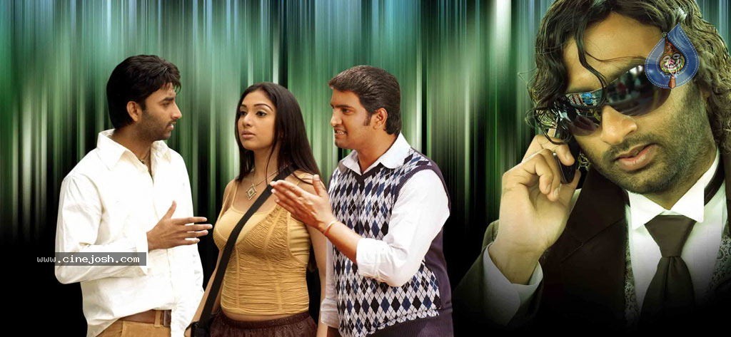 Kadhal Pisase Tamil Movie Hot Stills - 34 / 94 photos