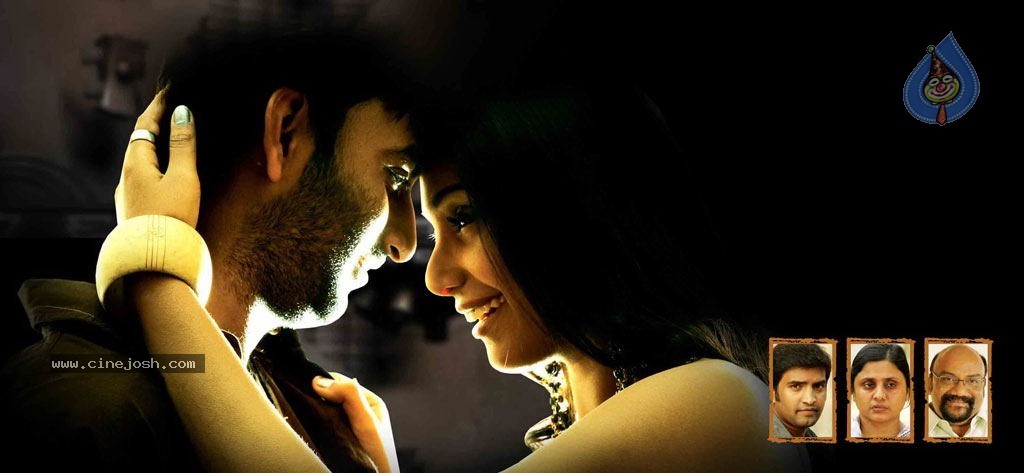 Kadhal Pisase Tamil Movie Hot Stills - 77 / 94 photos