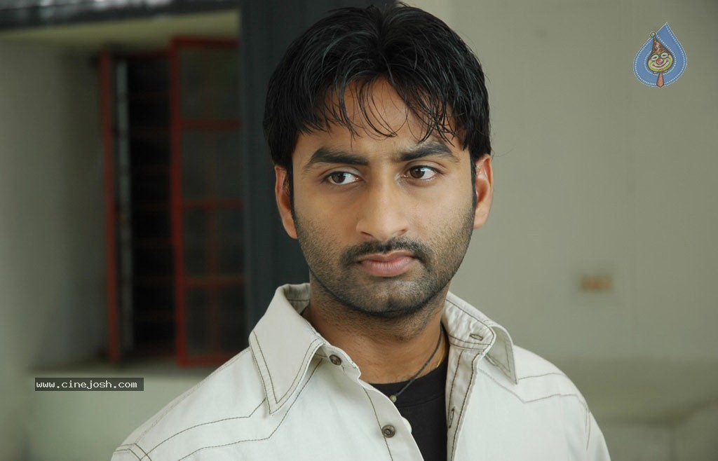 Kadhal Pisase Tamil Movie New Stills - 16 / 94 photos
