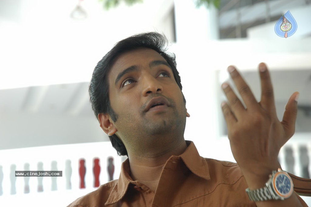 Kadhal Pisase Tamil Movie New Stills - 59 / 94 photos