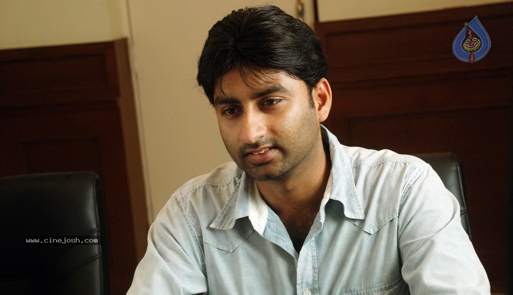 Kadhal Pisase Tamil Movie New Stills - 71 / 94 photos