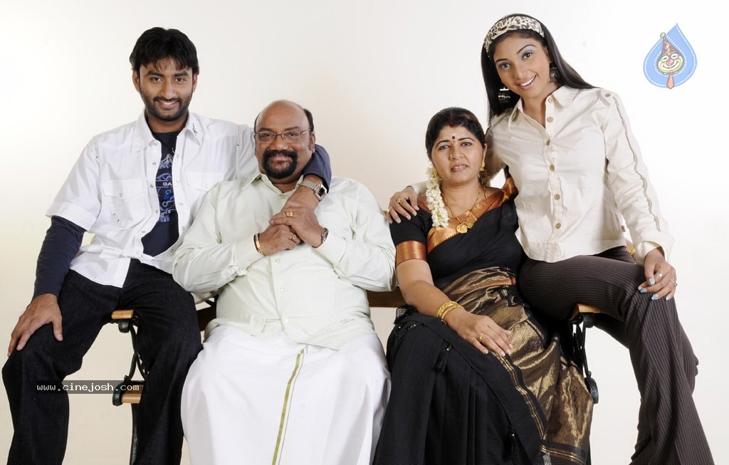 Kadhal Pisase Tamil Movie New Stills - 77 / 94 photos