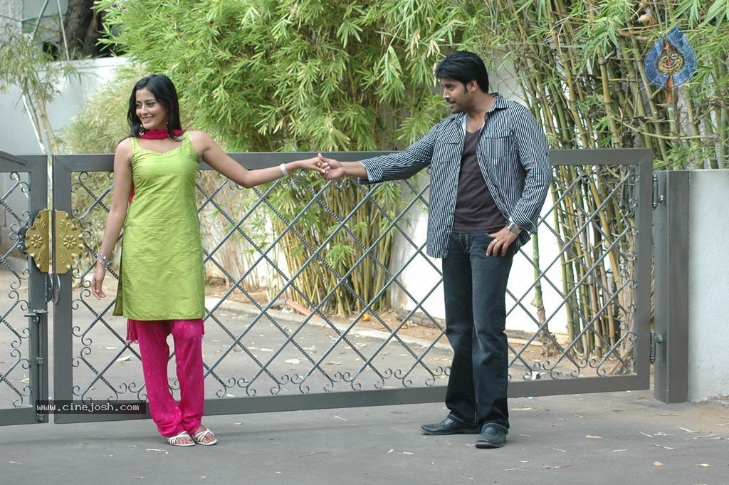 Kadhalan Kadhali Tamil Movie Stills - 12 / 22 photos