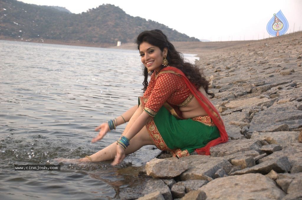 Kadhali Kanavillai Tamil Movie Stills - 2 / 33 photos