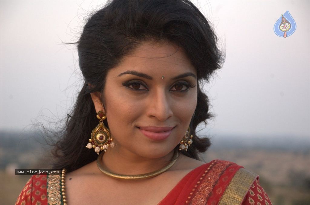 Kadhali Kanavillai Tamil Movie Stills - 4 / 33 photos
