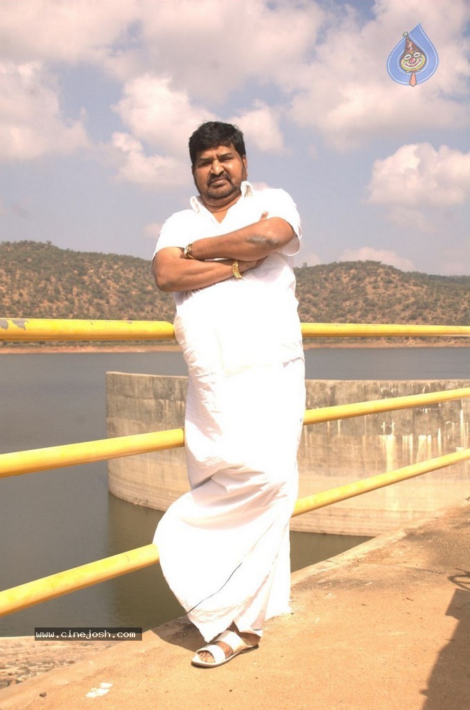 Kadhali Kanavillai Tamil Movie Stills - 32 / 33 photos