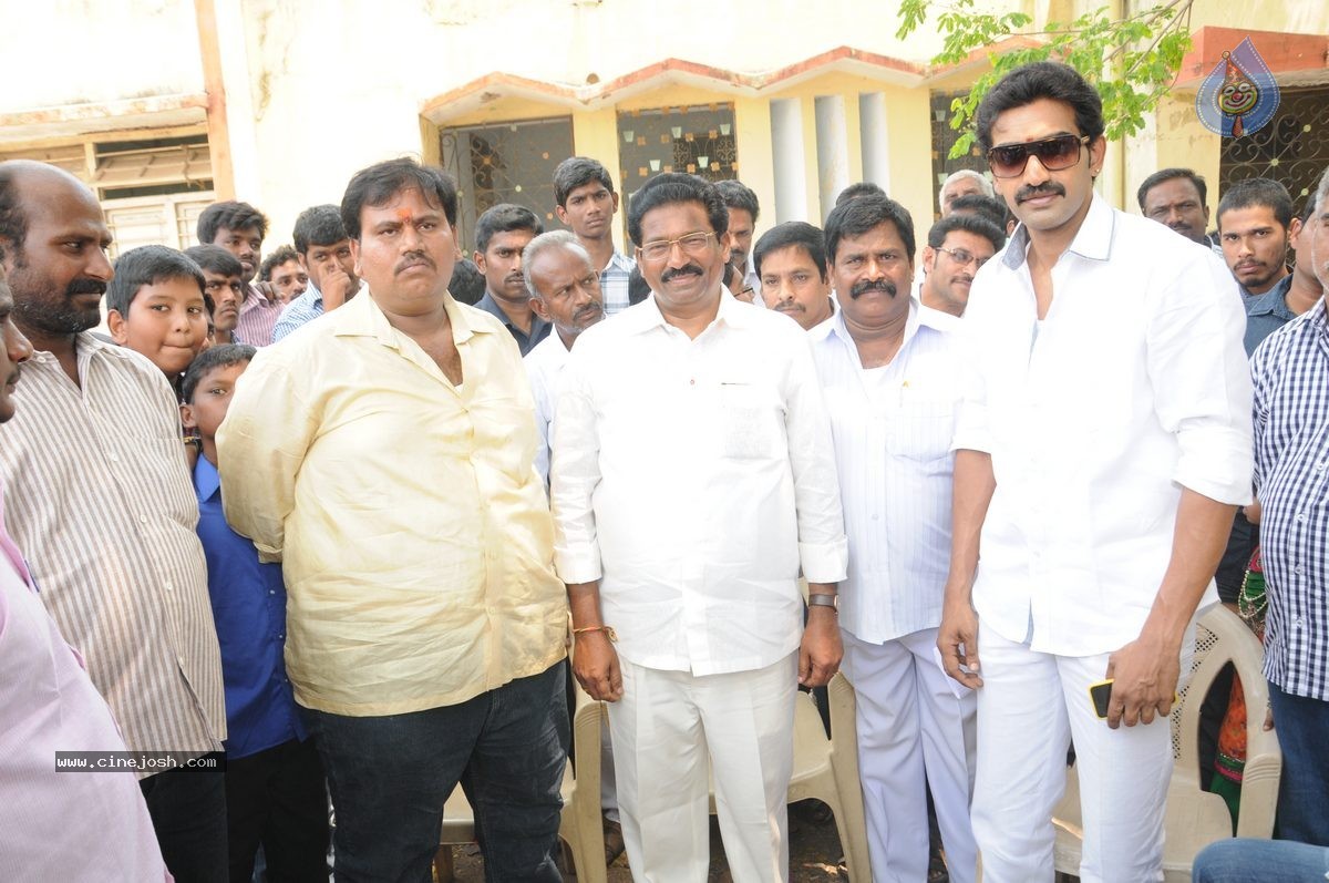Kakatiyudu Movie Stills - 8 / 37 photos