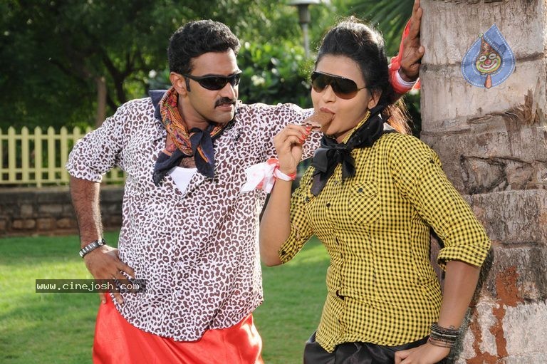 Kakatiyudu Movie Stills and Wallpapers - 24 / 93 photos