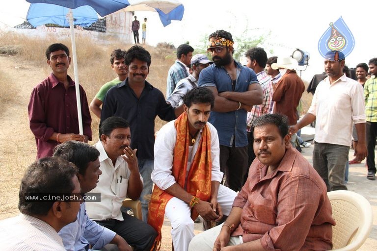 Kakatiyudu Movie Stills and Wallpapers - 88 / 93 photos