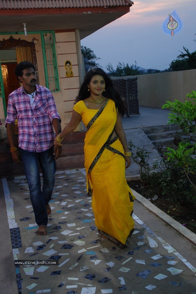 Kakatiyudu Movie Stills n Posters - 33 / 122 photos