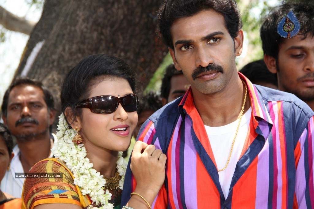 Kakatiyudu Movie Stills n Posters - 38 / 122 photos