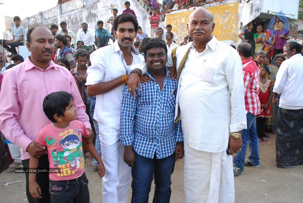 Kakatiyudu Movie Stills n Posters - 44 / 122 photos
