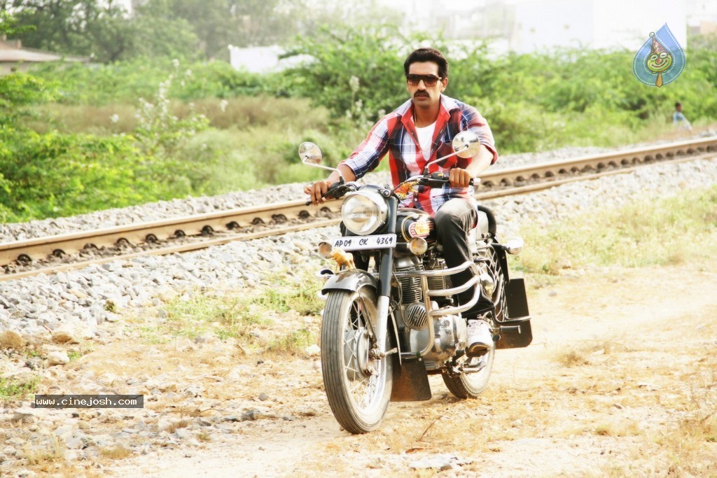 Kakatiyudu Movie Stills n Posters - 61 / 122 photos