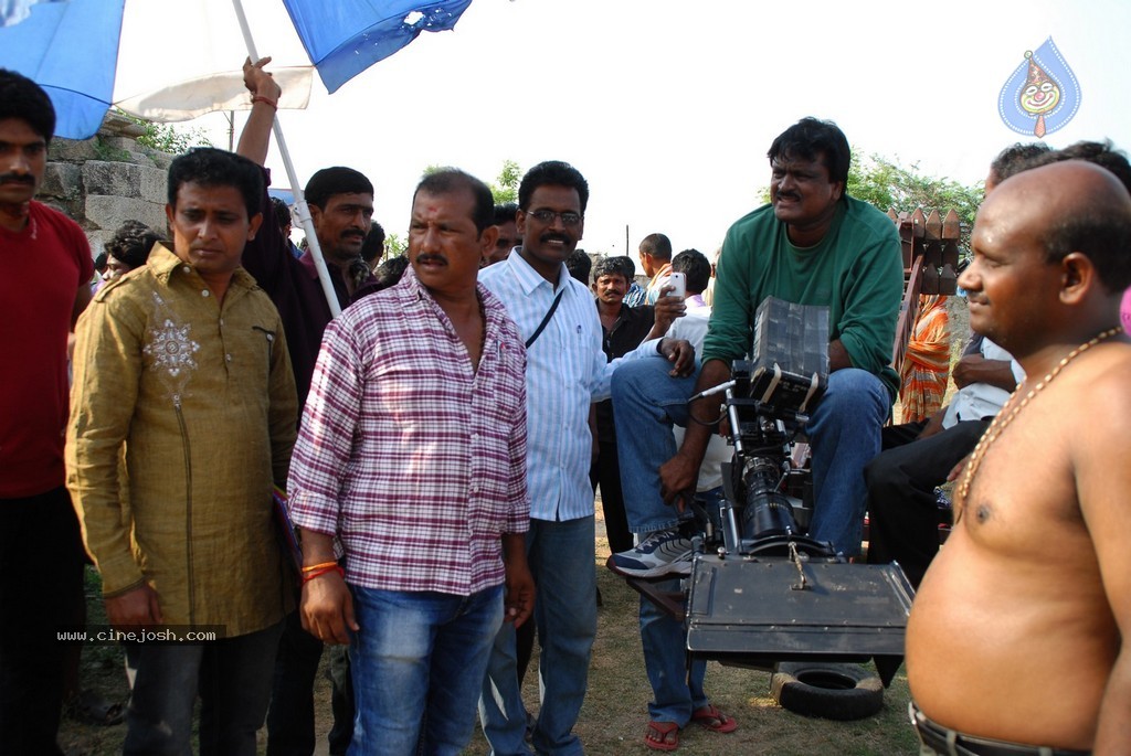 Kakatiyudu Movie Stills n Posters - 63 / 122 photos
