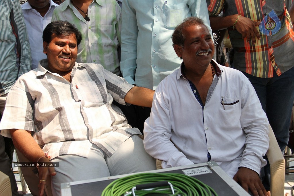 Kakatiyudu Movie Stills n Posters - 117 / 122 photos