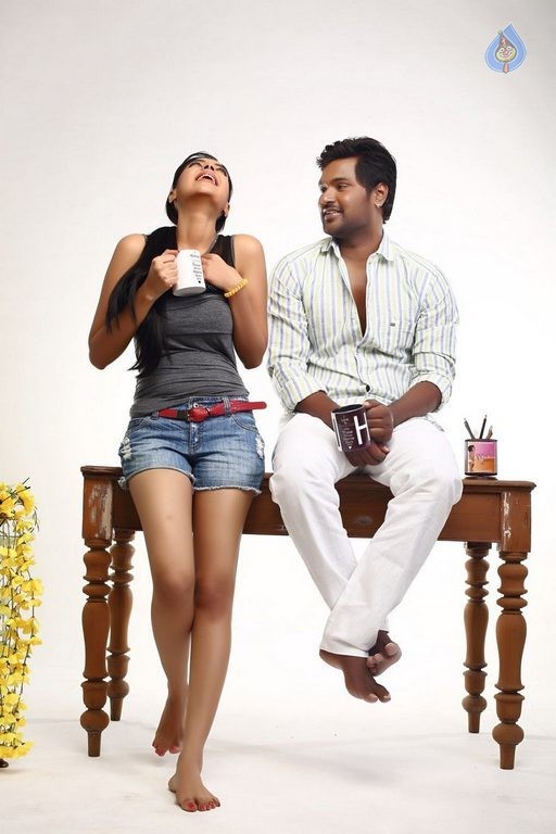 Kalai Vendham Tamil Film Photos - 21 / 37 photos