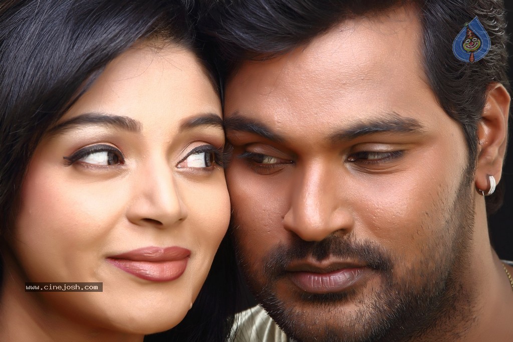 Kalai Vendhan Tamil Movie Stills - 30 / 64 photos