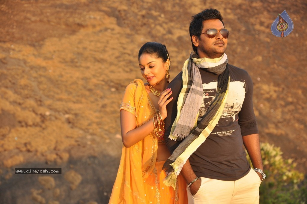 Kalai Vendhan Tamil Movie Stills - 38 / 64 photos