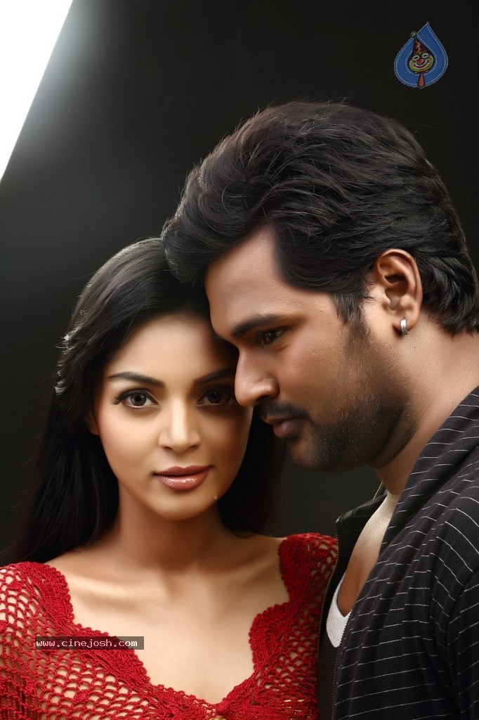 Kalai Vendhan Tamil Movie Stills - 45 / 64 photos