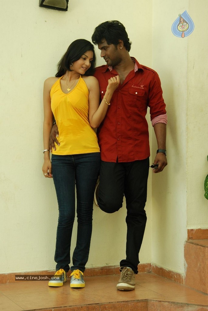 Kalai Vendhar Tamil Movie Stills - 4 / 50 photos