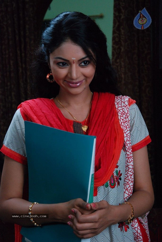 Kalai Vendhar Tamil Movie Stills - 27 / 50 photos