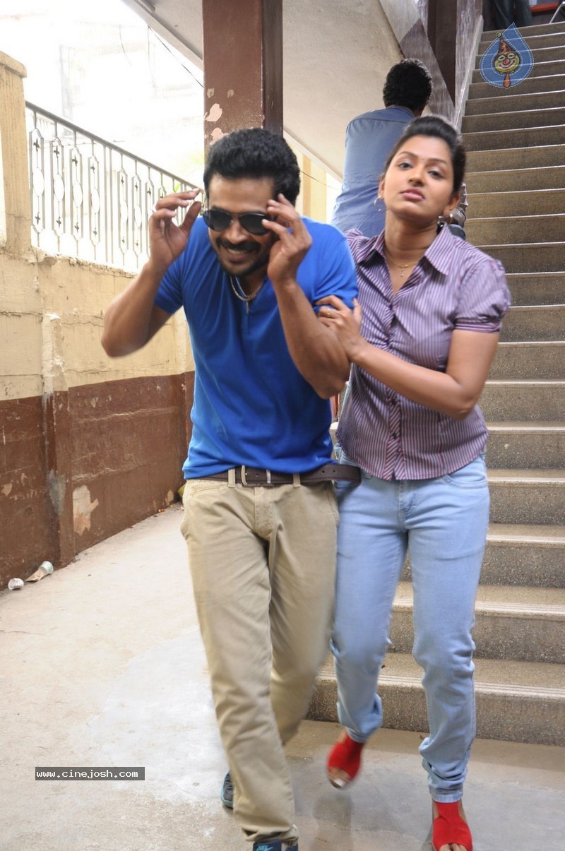 Kalakattam Tamil Movie Gallery - 19 / 45 photos