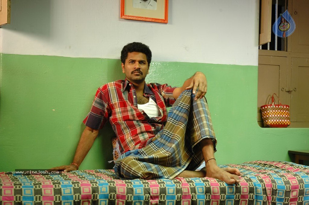 Kalavadiya Pozhuthugal Tamil Movie Stills - 7 / 30 photos