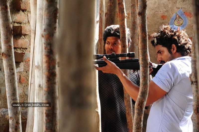 Kalavaram Tamil Movie Stills - 4 / 46 photos