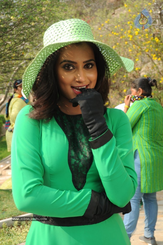 Kalkandu Tamil Movie New Photos - 64 / 135 photos