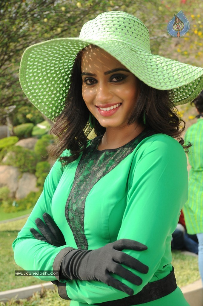 Kalkandu Tamil Movie New Photos - 108 / 135 photos