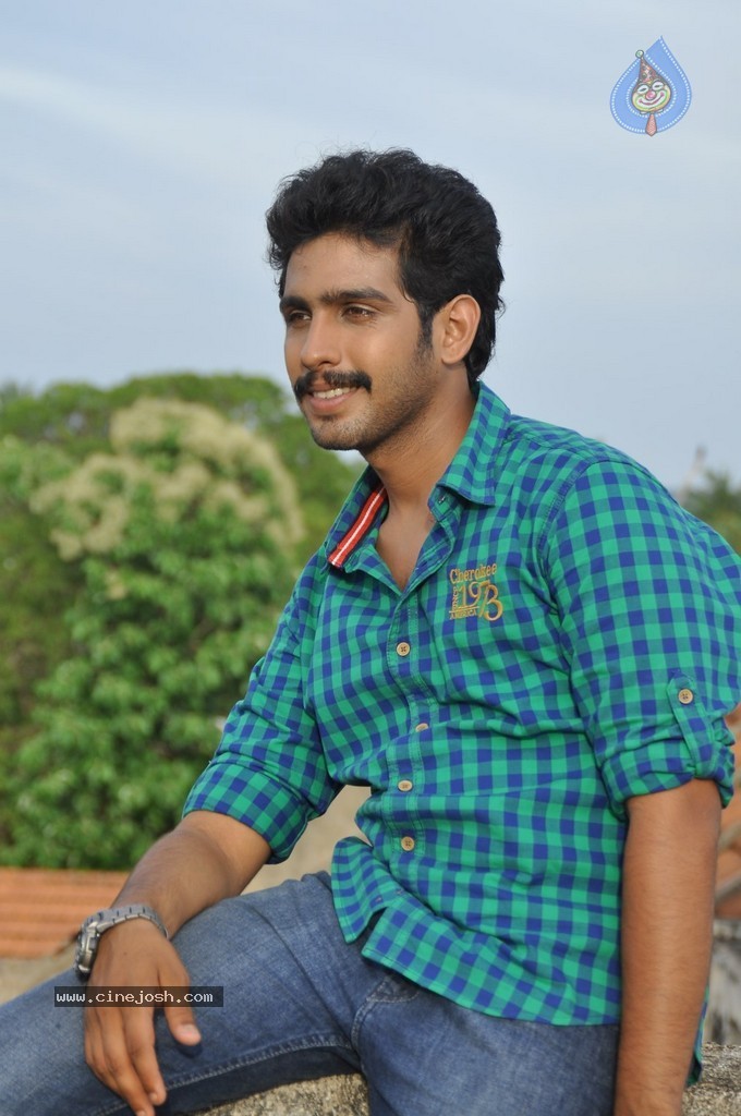 Kalkandu Tamil Movie Stills - 47 / 72 photos