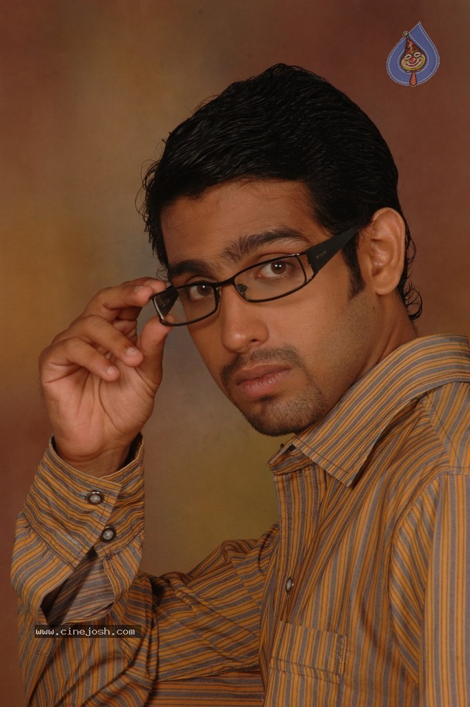 Kalkandu Tamil Movie Stills - 49 / 72 photos