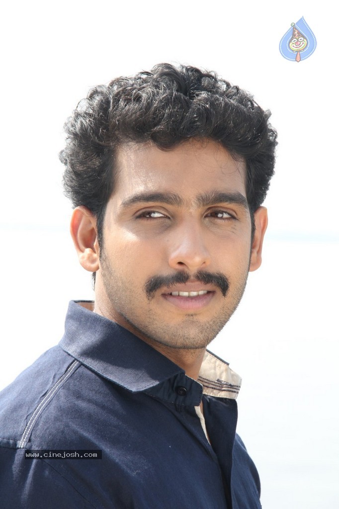 Kalkandu Tamil Movie Stills - 54 / 72 photos