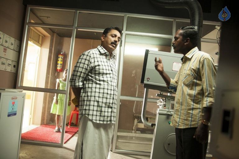 Kamal Hassan Papanasam Pictures - 9 / 18 photos