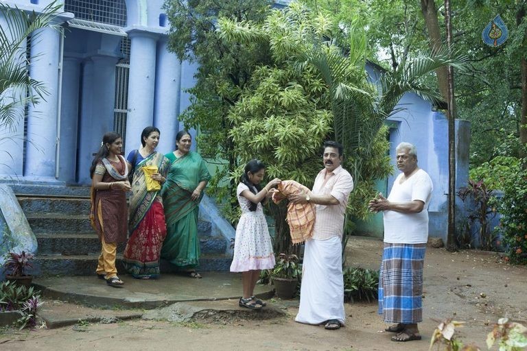 Kamal Hassan Papanasam Pictures - 16 / 18 photos