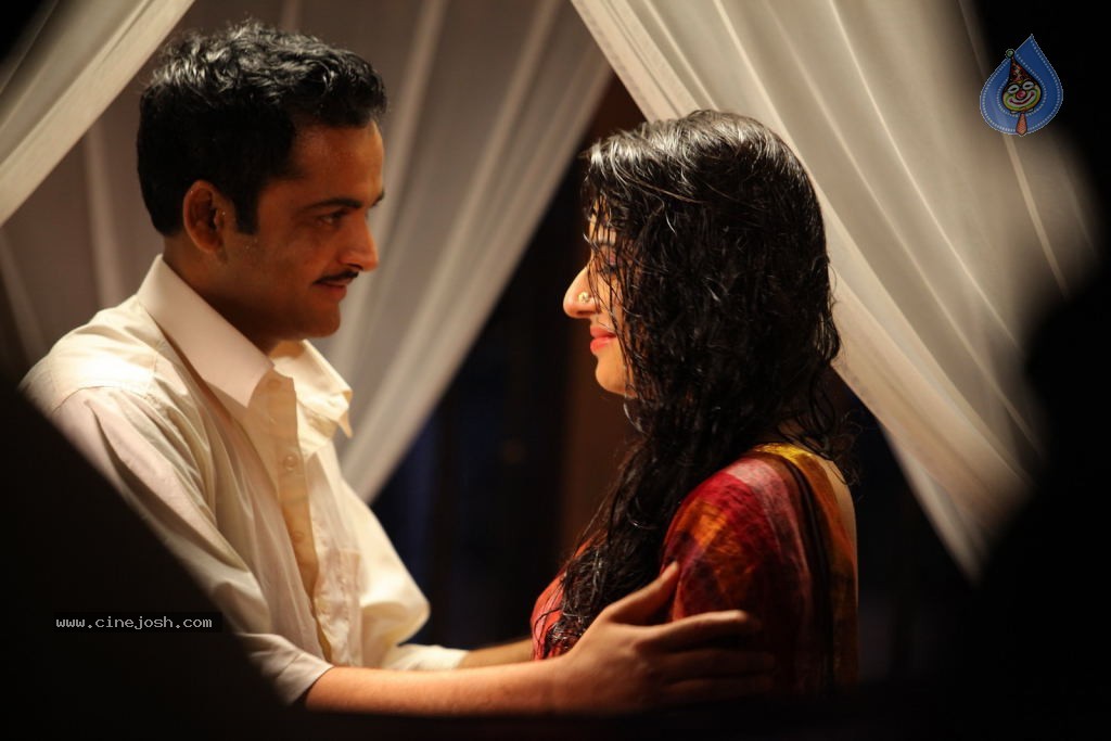 Kamalatho Naa Prayanam Spicy Stills - 9 / 26 photos