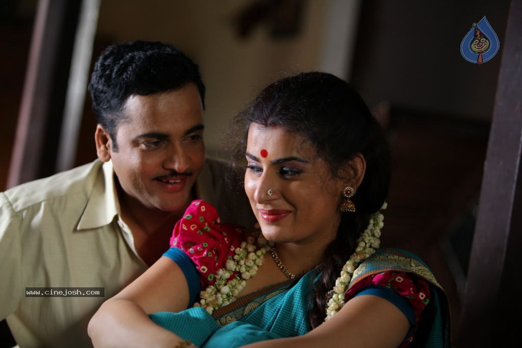 Kamalatho Naa Prayanam Spicy Stills - 10 / 26 photos